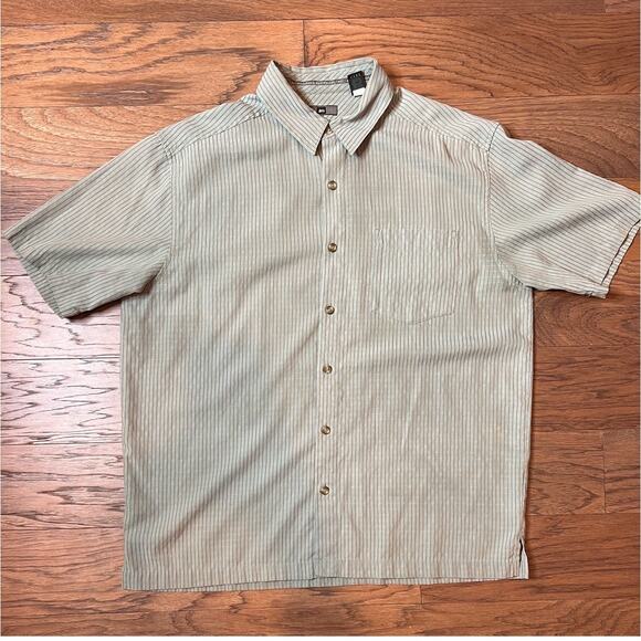 REI Vintage Men’s Short Sleeve Sage Green and Gold Button Up Size Large - Picture 1 of 8